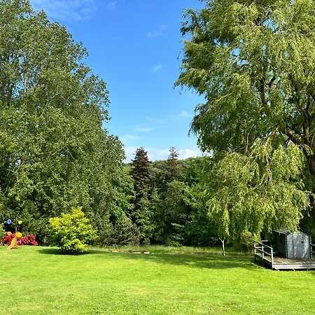 Maison De Campagne Avec Tres Beau Jardin Paysage